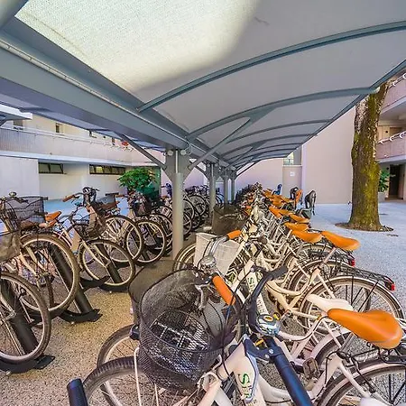 Serenissima Aparthotel