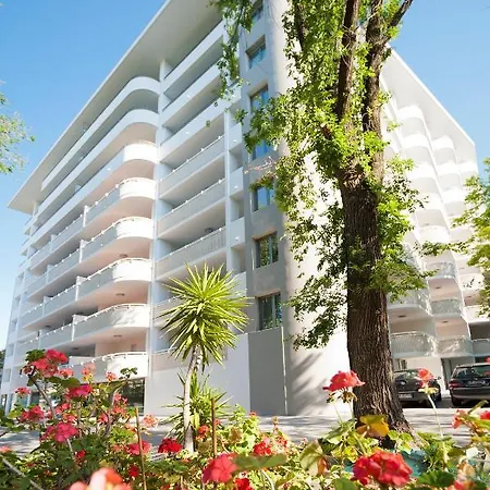 Aparthotel Serenissima 3*